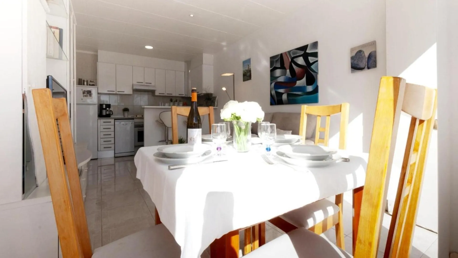 Cozy Apartment In Roses For A Family By The Sea